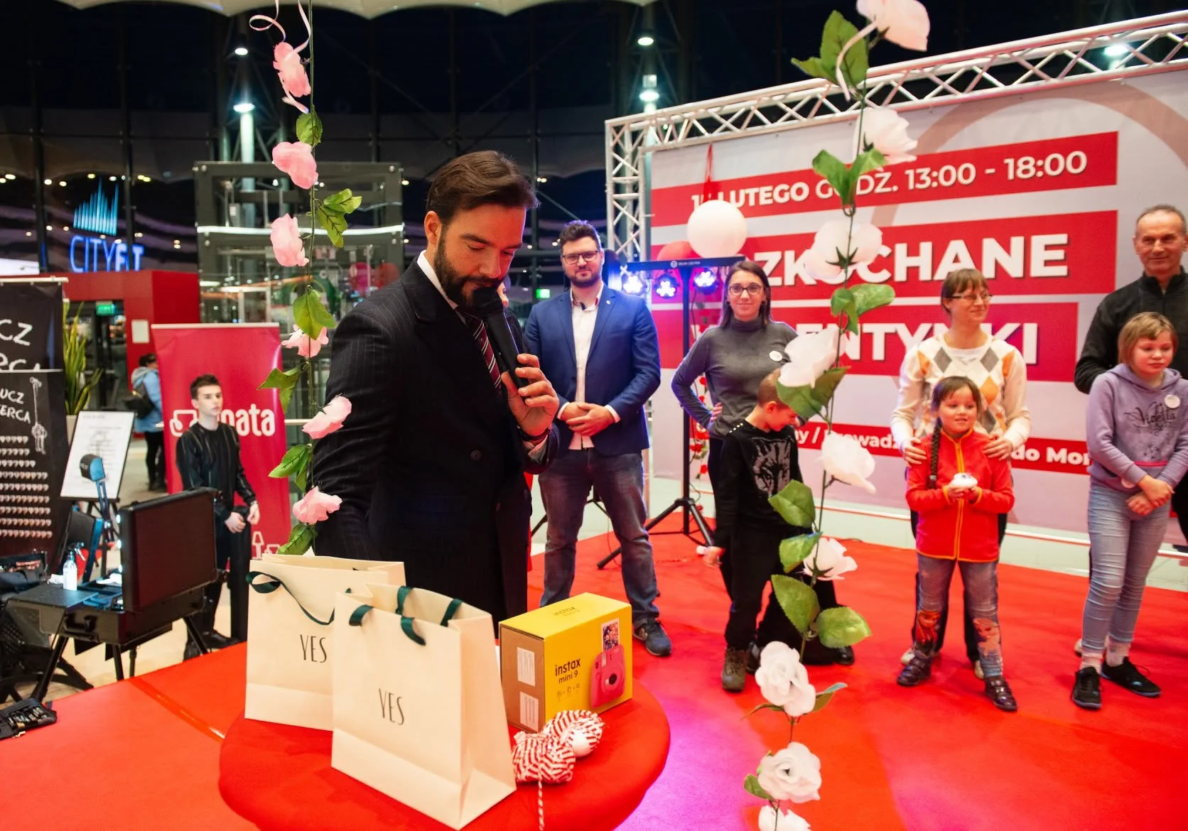 Walentynkowa aktywacja w centrum handlowym
